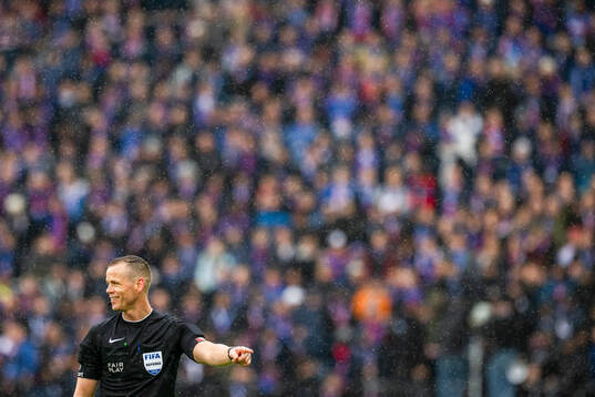 Referee Sigurd Smehus Kringstad