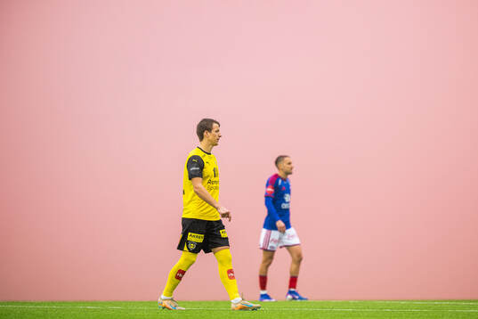 Thomas Lehne Olsen of Lillestrøm and Lucas Ravn-Haren of