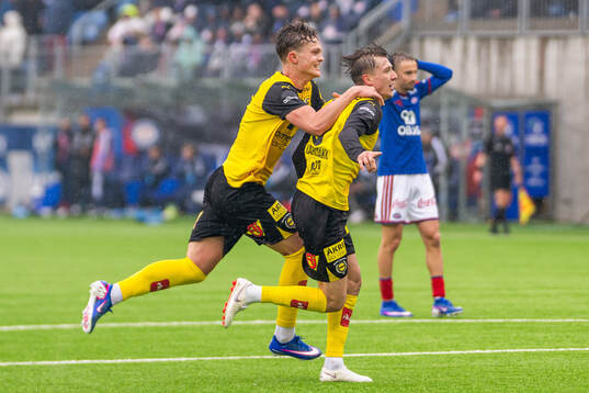 Markus Karlsbakk of Lillestrøm celebrates with teammate