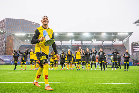 Ruben Gabrielsen of Lillestrøm celebrates