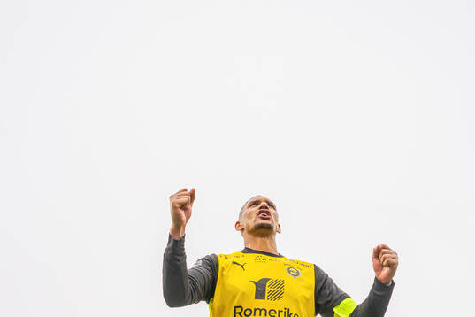 Ruben Gabrielsen of Lillestrøm celebrates