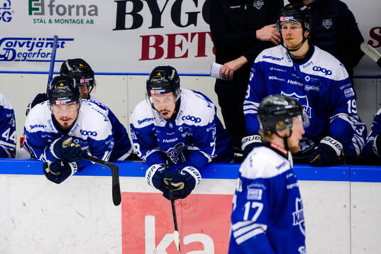 Karlskogas Alexander Ljungkrantz och Leevi Viitala deppar