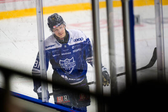 Karlskogas Tim Barkemo deppar