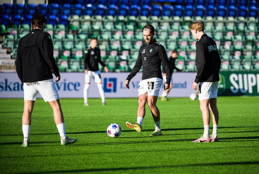 Brages Felix Hörberg värmer upp