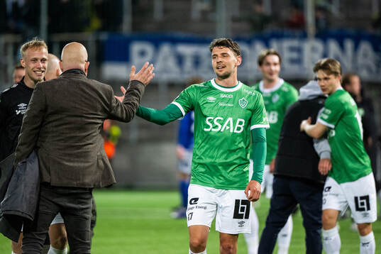 Brages Pontus Jonsson jublar