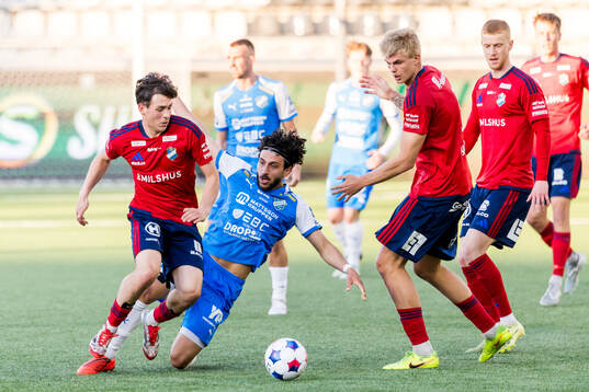 Östers Hannes Bladh Pijaca och Oddevolds Leonardo Farah