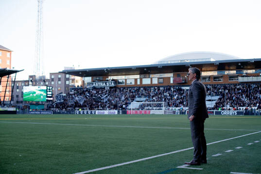 Örebros tränare Rikard Norling