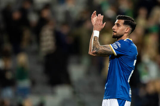 Halmstads Rami Kaib tackar supportrarna