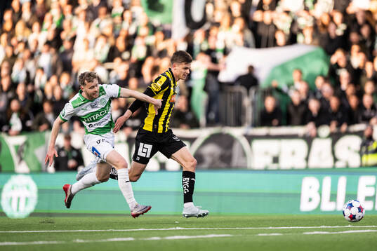Västerås Victor Wernersson och Häckens Adrian Svanbäck