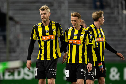 Häckens Filip Helander och Julius Lindberg deppar