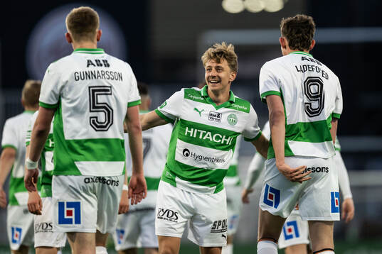 Västerås Mikkel Ladefoged jublar med Simon Gefvert