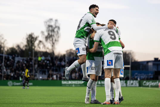 Västerås Mikkel Ladefoged jublar med Jonathan Ring, Ismet