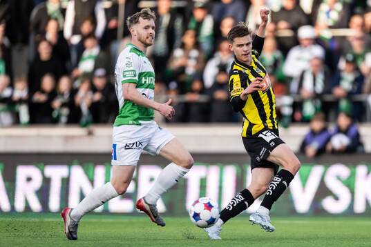 Västerås Victor Wernersson och Häckens Adrian Svanbäck