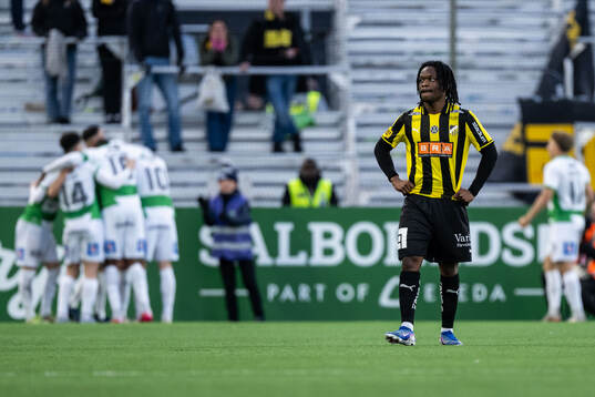 Häckens Jeremy Agbonifo deppar