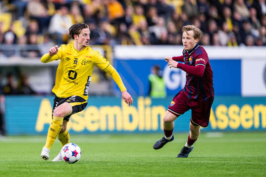 Elfsborgs Simon Olsson och Djurgårdens Bo Hegland