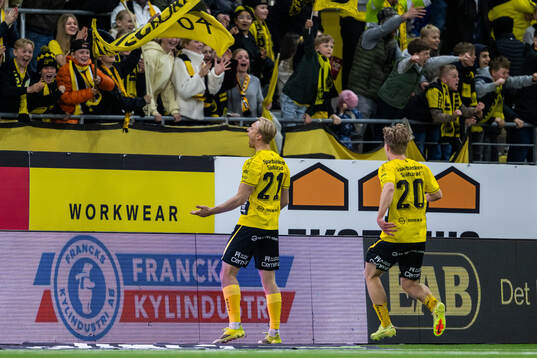 Elfsborgs Leo Östman och Gottfrid Rapp jublar