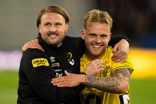 Elfsborgs manager Björn Hamberg och Frederik Ihler jublar