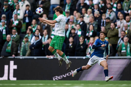 Hammarbys Hampus Skoglund och Halmstads Oliver Kapsimalis