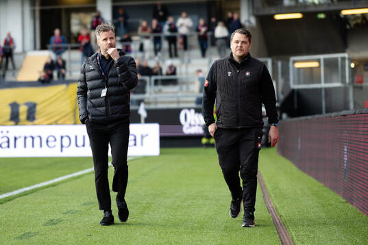 Örgrytes sportchef Pontus Farnerud och tränare Andreas