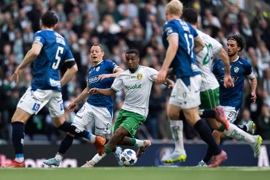 Halmstads Joel Allansson och Hammarbys Paulos Abraham