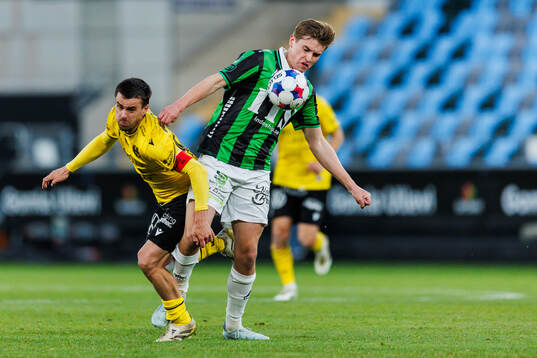 Mjällbys Jesper Gustavsson och GAIS Max Andersson