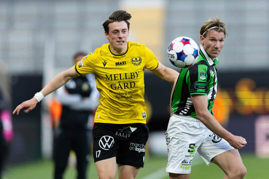 Mjällbys Elliot Stroud och GAIS August Wängberg