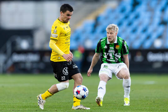 Mjällbys Jesper Gustavsson och GAIS Robert Frosti