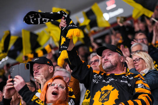Skellefteås supportrar jublar