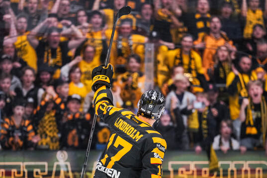 Skellefteås Pär Lindholm jublar