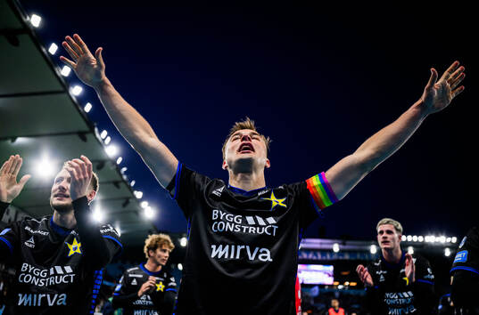 Sirius Henrik Rönnlöf Castegren jublar