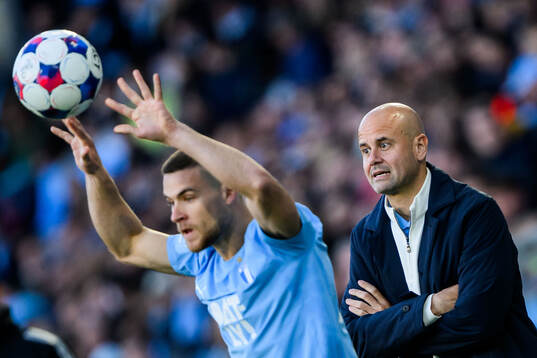 Malmö FFs Gabriel Busanello och huvudtränare Miguel Angel