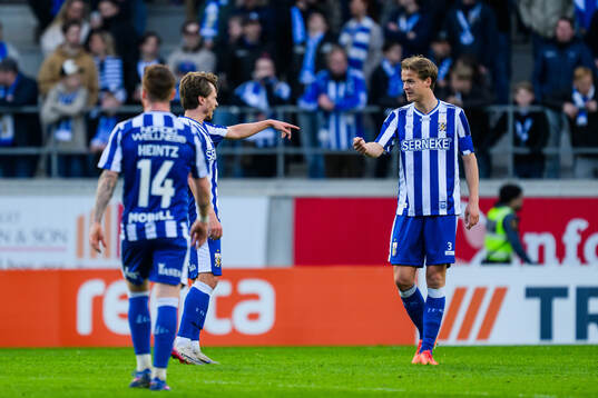 IFK Göteborgs August Erlingmark deppar