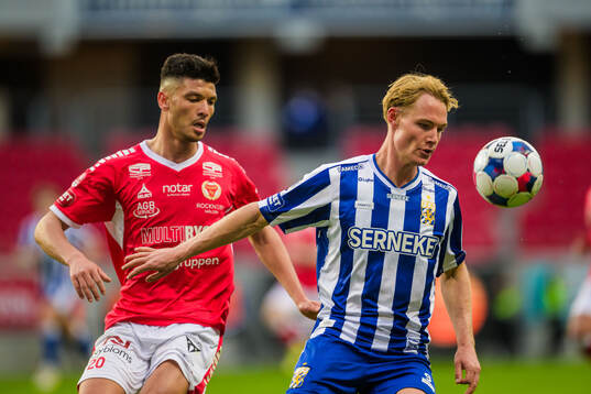 Kalmars Achraf Dari och IFK Göteborgs Max Fenger