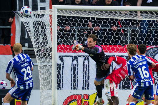 IFK Göteborgs målvakt Elis Bishesari