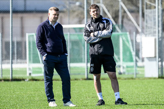 Sportchef Robert Grandén och fysioterapeut Sebastian Ceder