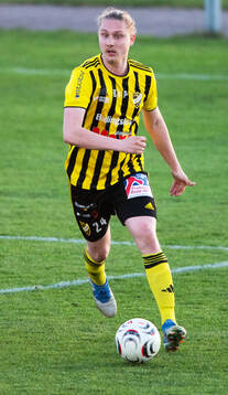 IFK Hässleholms Lucas Johnsson i matchen i division 3
