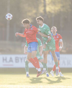 Helsingborgs Obafemi Awodesu och Ljungskiles Isaac Shears