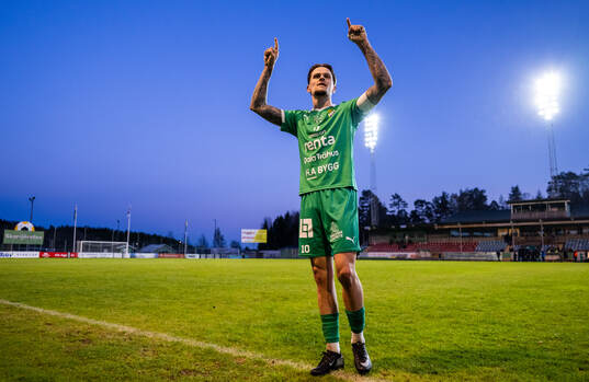 Ljungskiles Filip Ambroz jublar