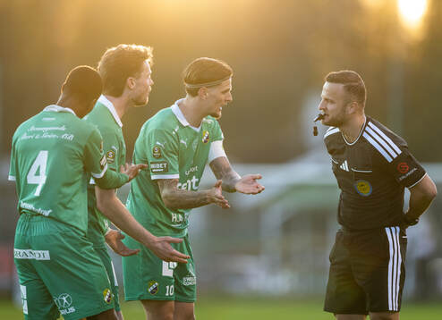 Ljungskiles Issaka Seidu, Daniel Ljung och Filip Ambroz i