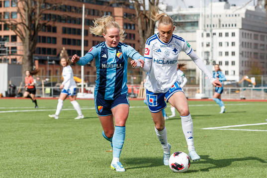 Djurgårdens Maria Olafsdottir Gros och IFK Norrköpings