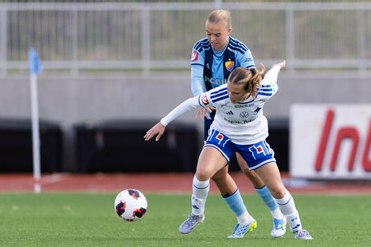 Djurgårdens Elin Westlund och IFK Norrköpings Agnes Ekberg