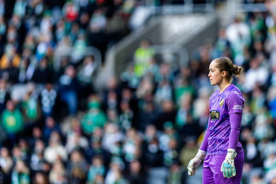 Goalkeeper Fanney Birkisdottir of Häcken