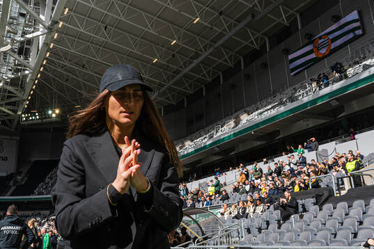 Coach Elena Sadiku of Häcken