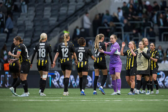 Players of Häcken celebrate