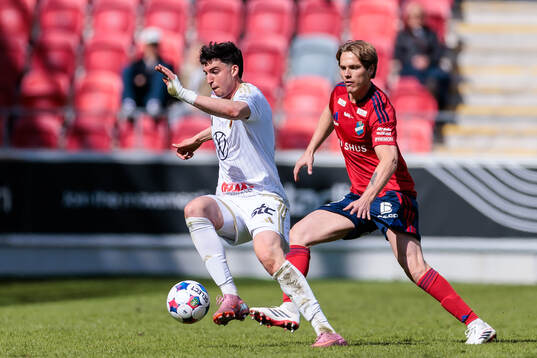 Östersunds Mario Palomino Delgado och Östers Aapo