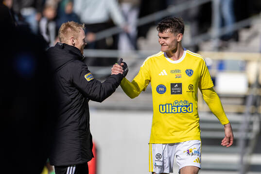 Falkenbergs Albin Andersson jublar
