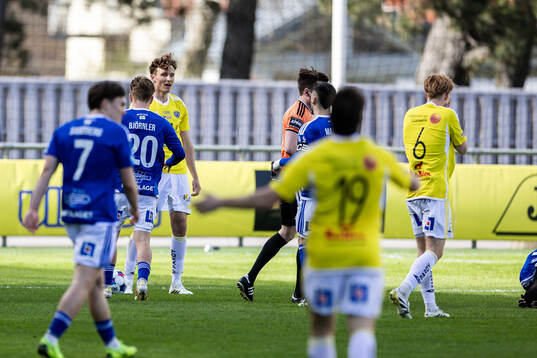 Falkenbergs Alexander Salo får rött kort