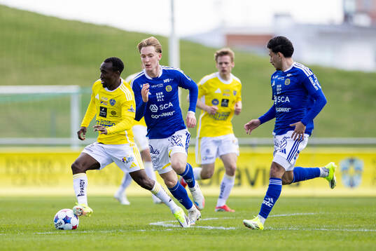Falkenbergs Wanbe Godwin Aguda och GIF Sundsvalls Hugo