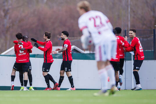 Nordic United FCs Kalipha Jawla jublar