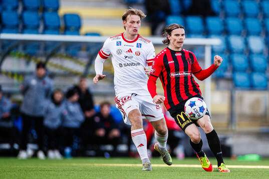 Sandvikens IFs Christian Wagner och Nordic United FCs Elias